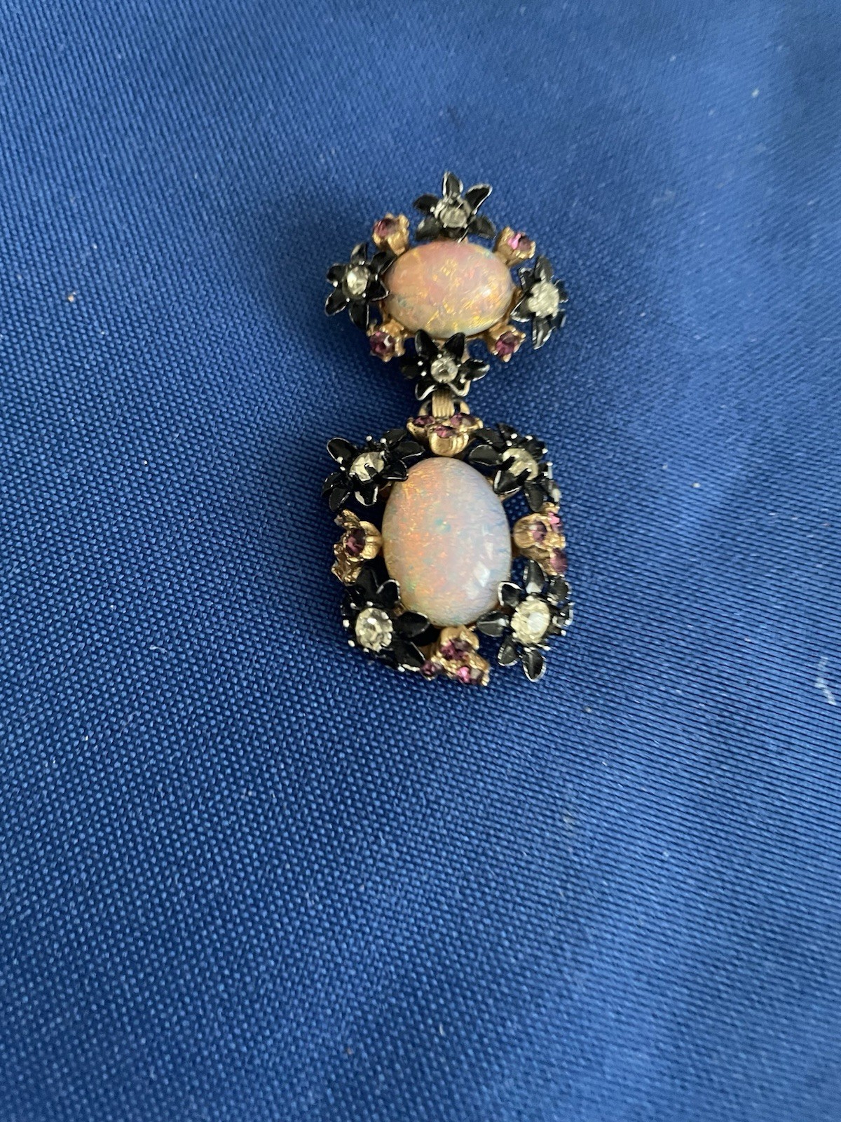 Vintage Dragon’s Breath Faux Fire Opal Glass Brooch Pin