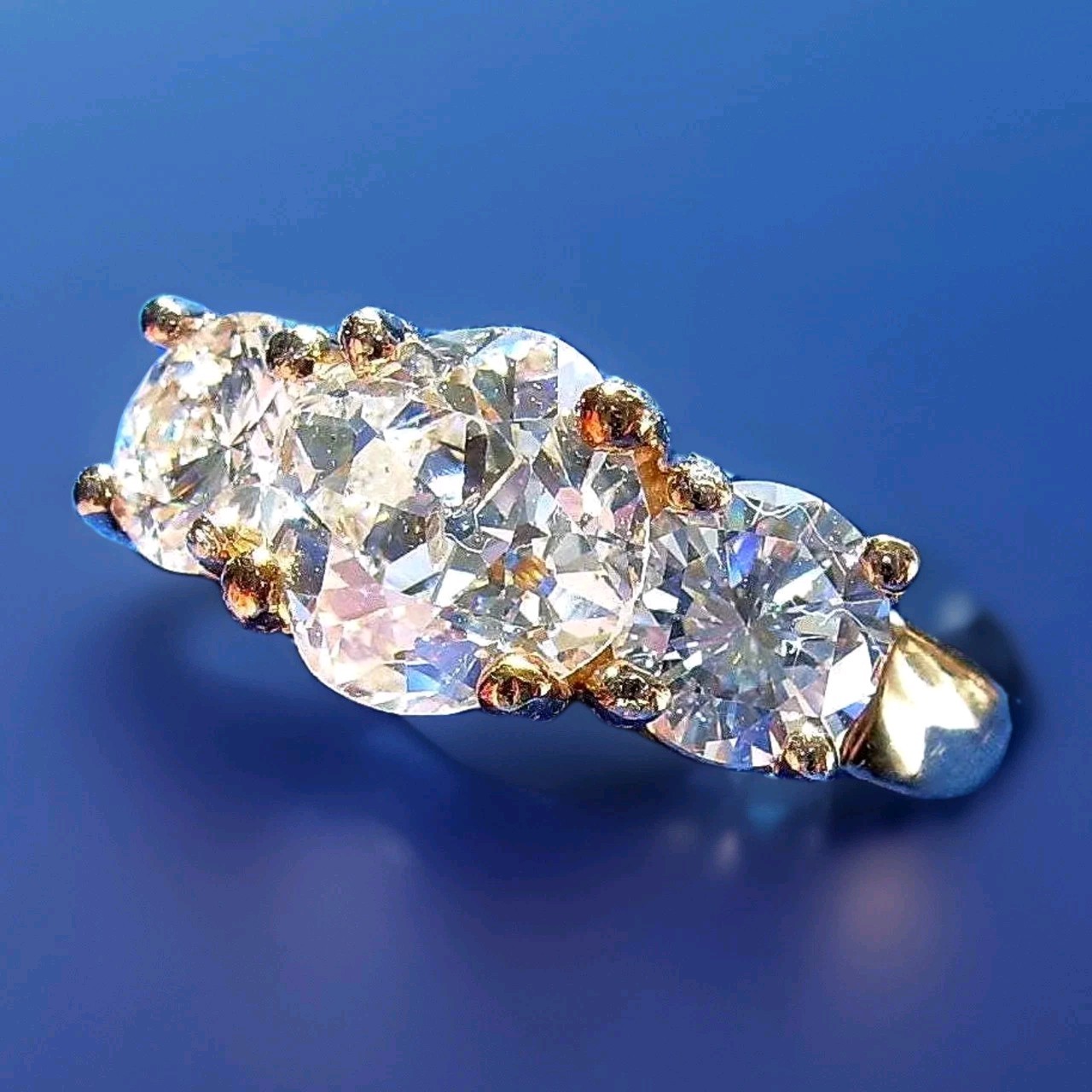Original EARTH MINED DIAMOND Cushion cut Deco Engagement Ring 3 Stone 14K GOLD