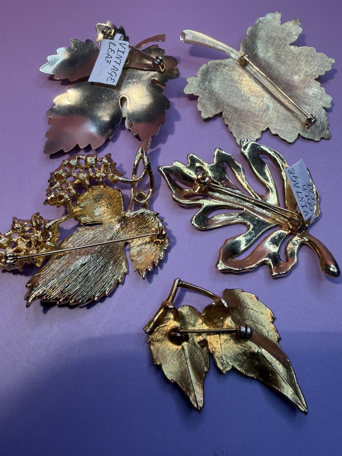 CLEARANCE 65+ Luxury Lot of Vintage and Used Brooches/pendants several Signed