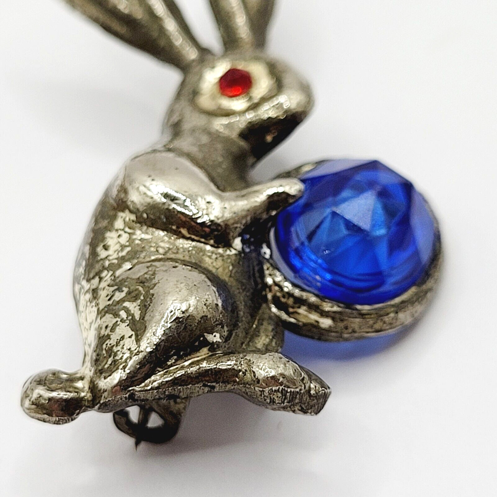 Rabbit Bunny Holding Blue Faceted Egg Silver Tone Vintage Brooch Pin Distressed