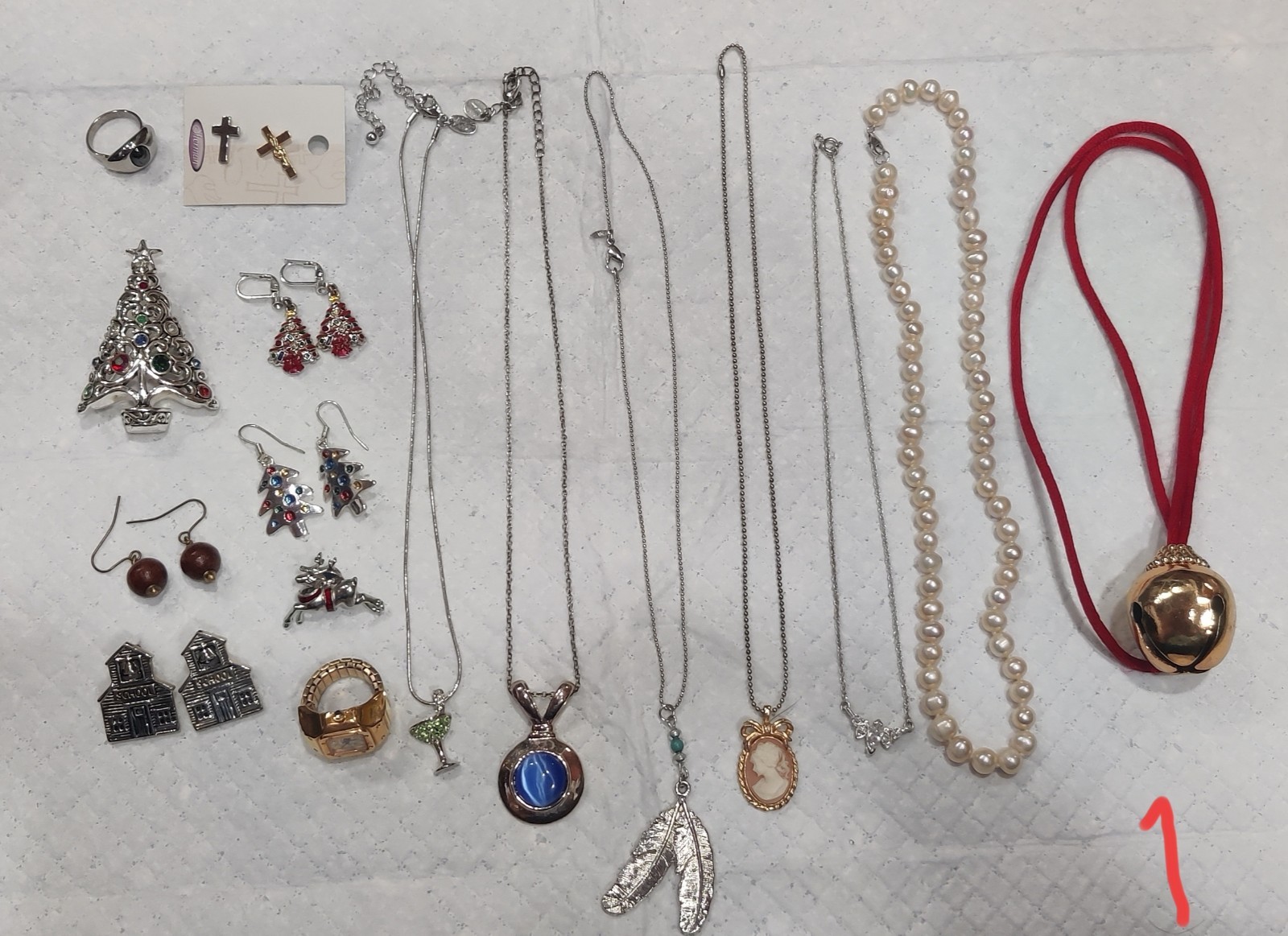 Lot Of Estate Costume Jewelry + Freshwater Pearls, 17 Pcs