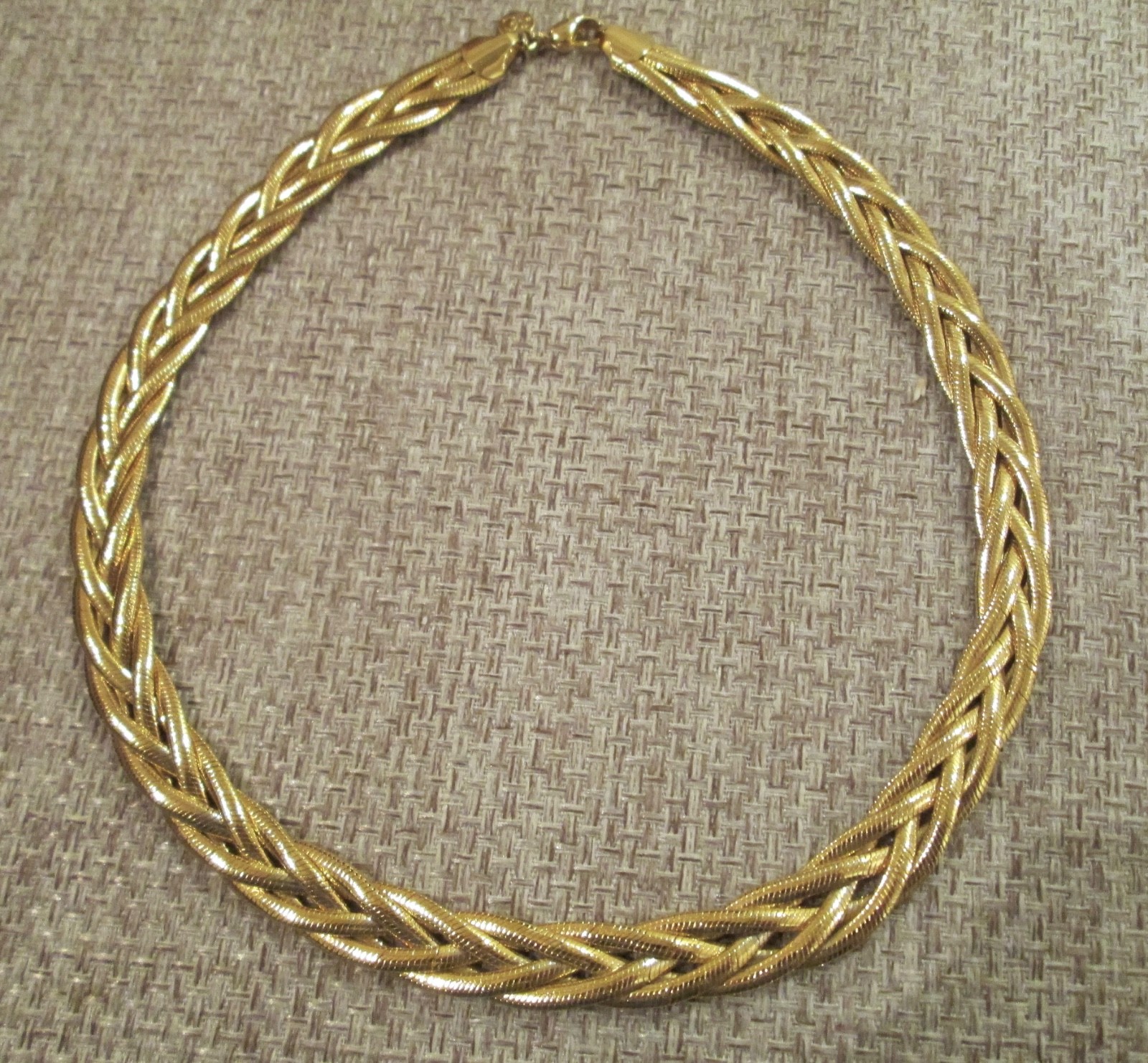 Gold Tone Woven Braided Statement Necklace (looks like the real thing) NEW