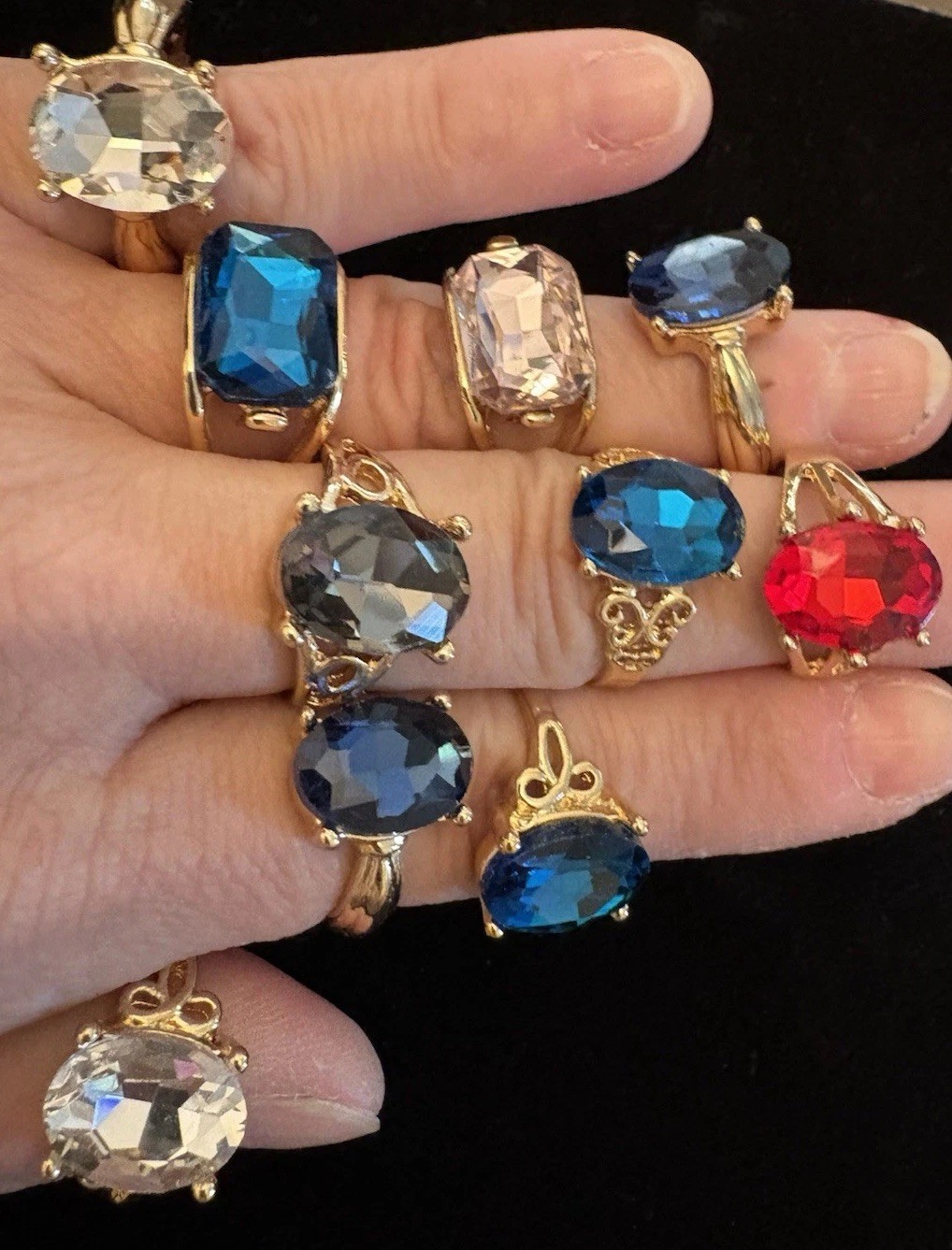 Beautiful Assorted Cut Glass Gold Tone Ring Set Of 10 Lot See Photos For Sizes
