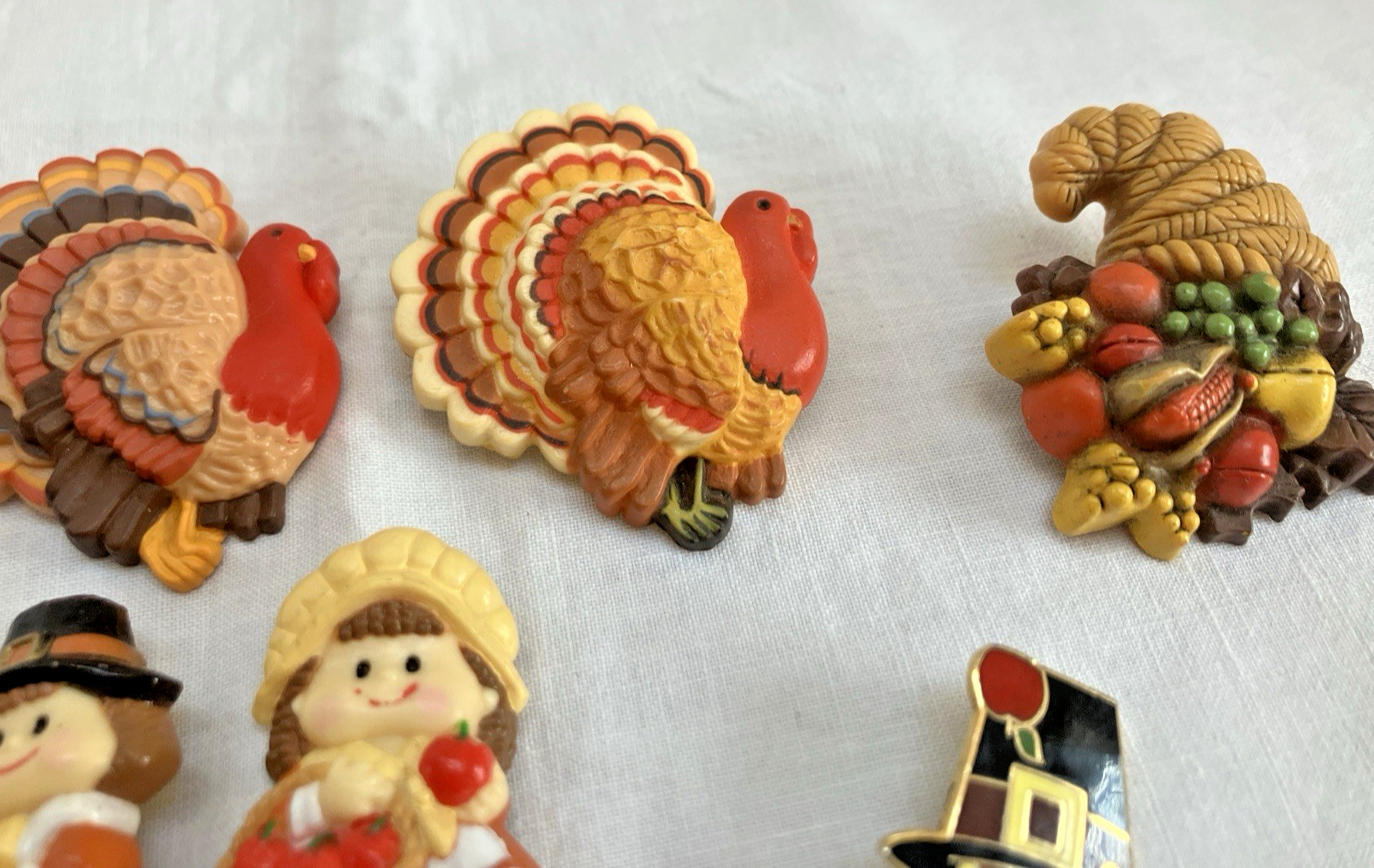 Fall Thanksgiving Jewelry Vtg 1980s Lot Of 6 Pins Turkeys Pilgrims Cornucopia