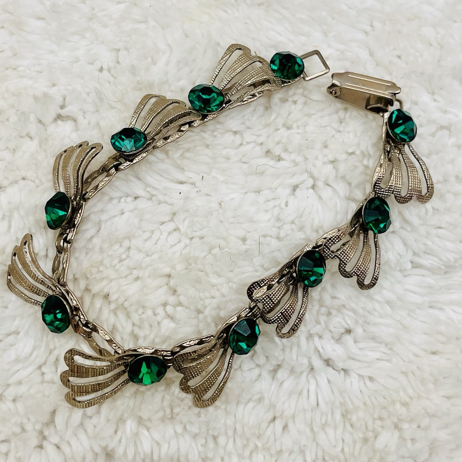 Vintage Green Rhinestone Bracelet Silver Tone Fan Link Open Work Deco Style