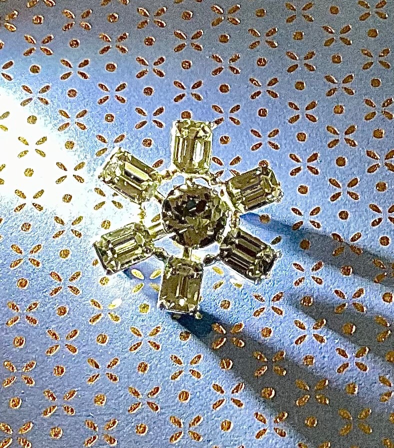 Vintage Signed Coro Rhinestone Pin Brooch Six Spokes Grandmother’s Brooch/Pin