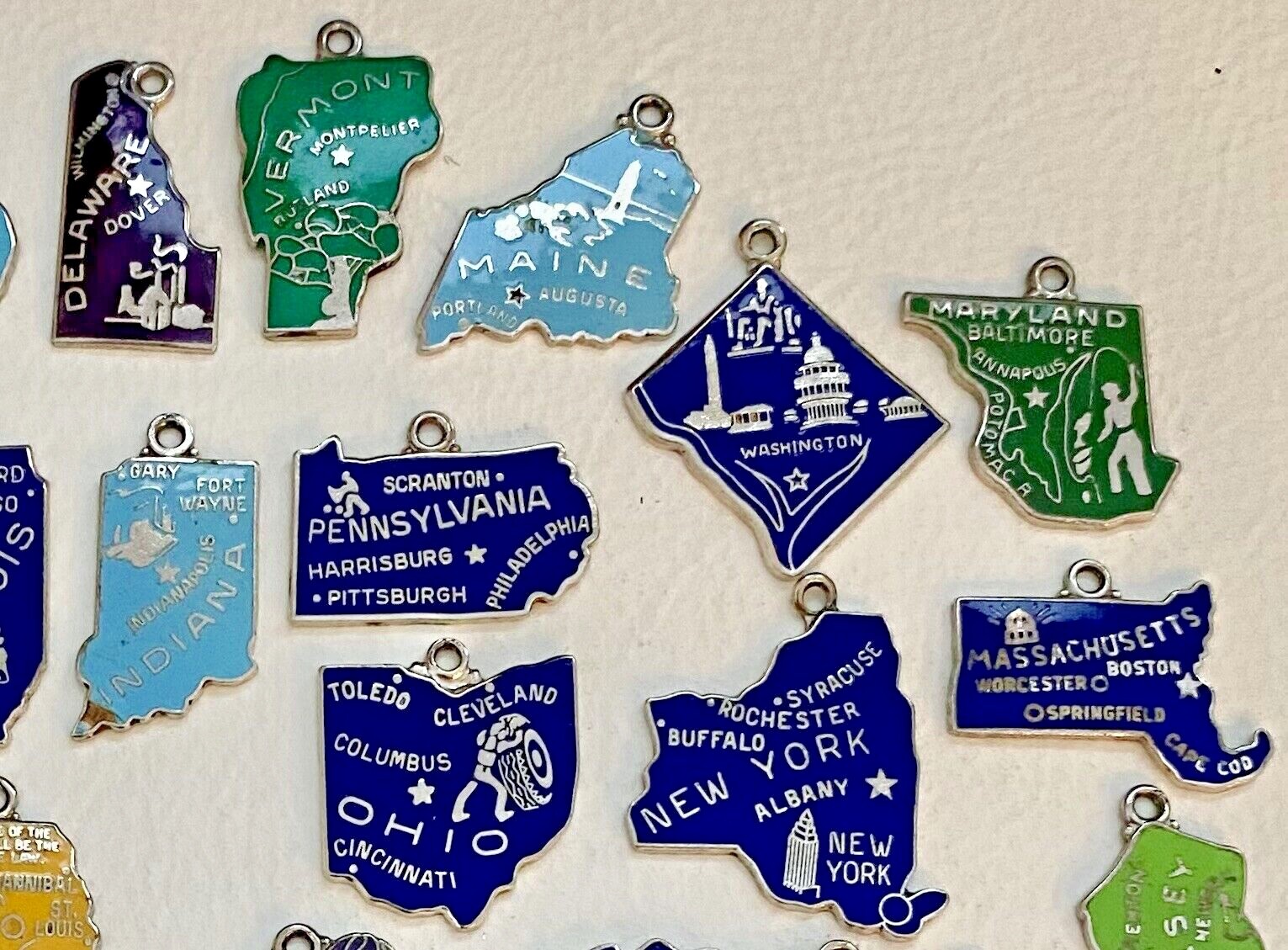 Vintage WELLS Sterling Silver Cloisonné Enamel USA State MOTTO Map Charms