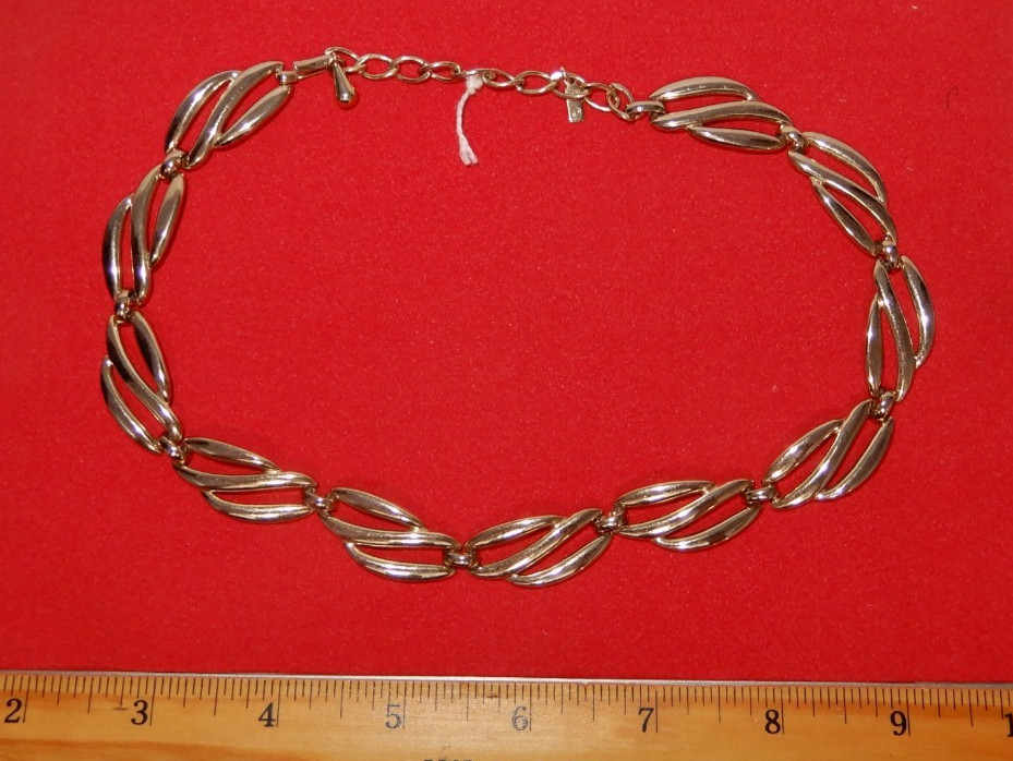 Vintage Gold Toned Link Choker Necklace (40’s) – 14 1/2-16 1/2 adjustable size