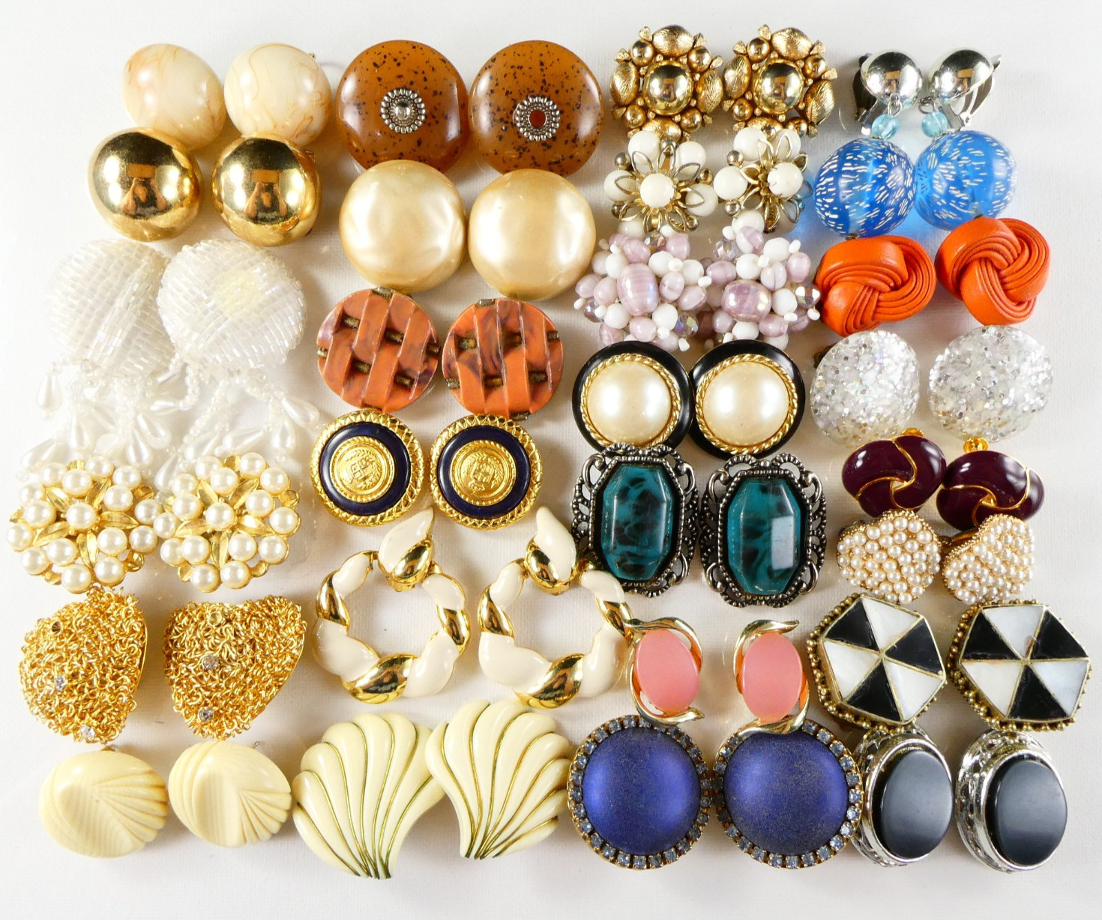 Vintage Clip On Earrings Jewelry Lot 26 Pairs Some Signed Napier Coro Carolee