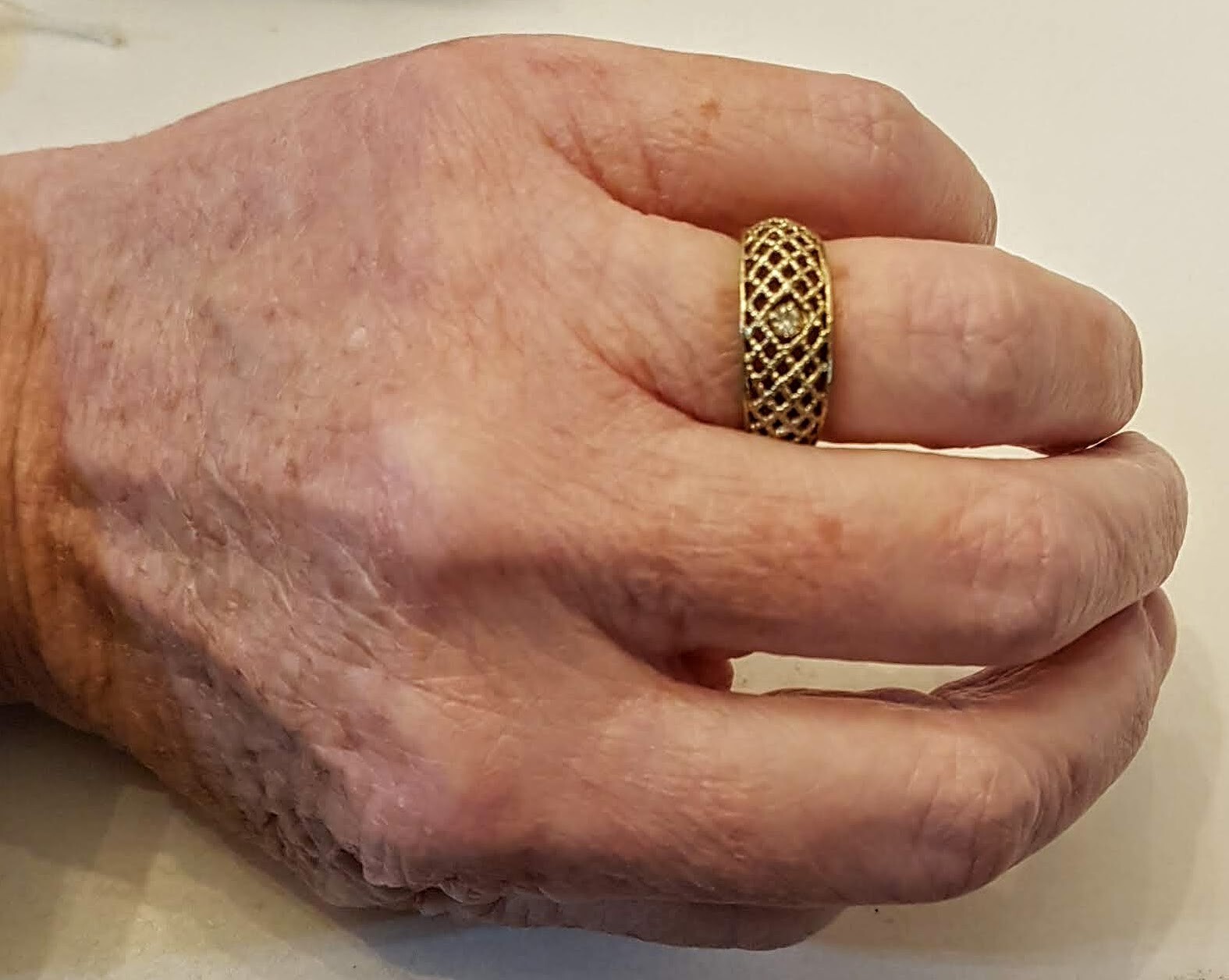 Avon Lattice Lace Rhinestone RING size 6.5 Nickel Free Gold Plated 70s VTG