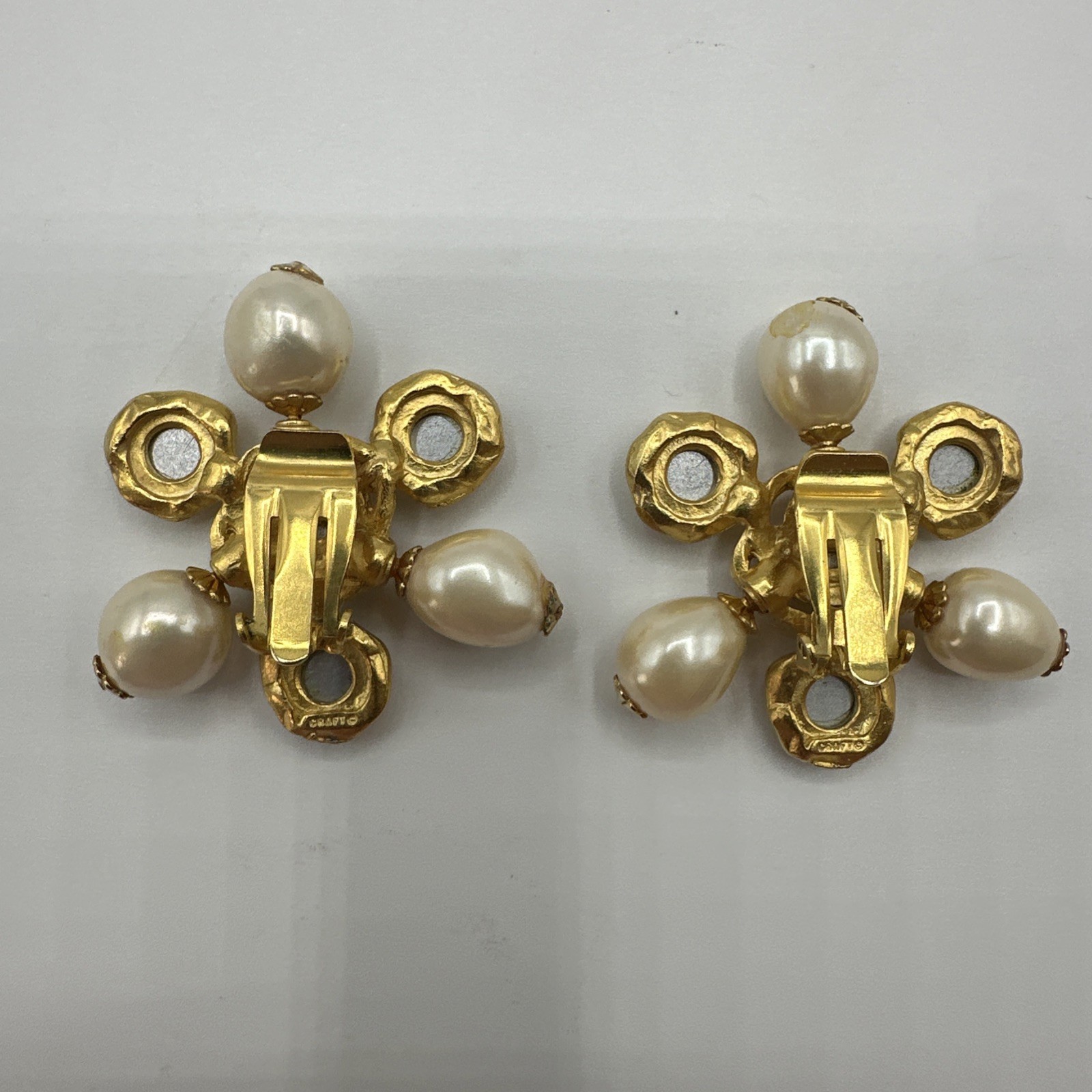 CRAFT vintage flower shape crystal and faux pearls clip on earrings. See pics.