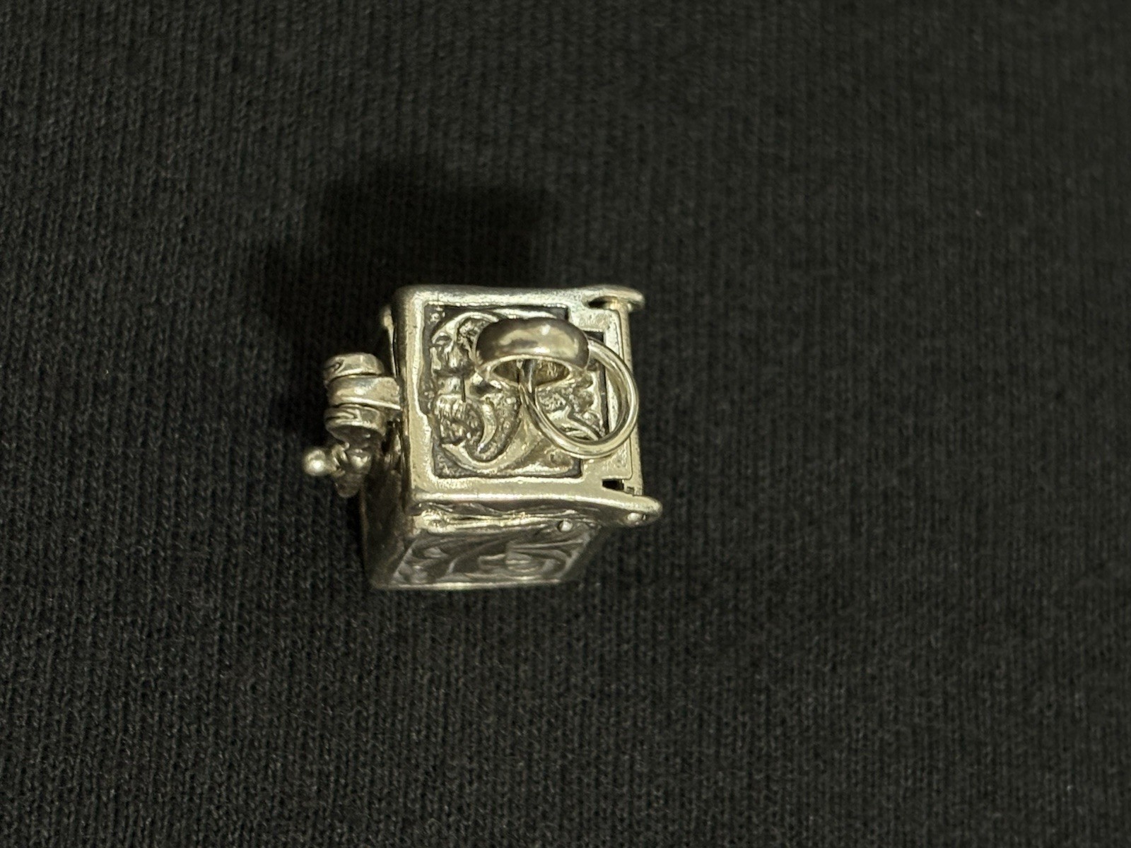 Vintage STER Sterling Silver Opening Box Charm Art Nouveau Floral Pendant 3D