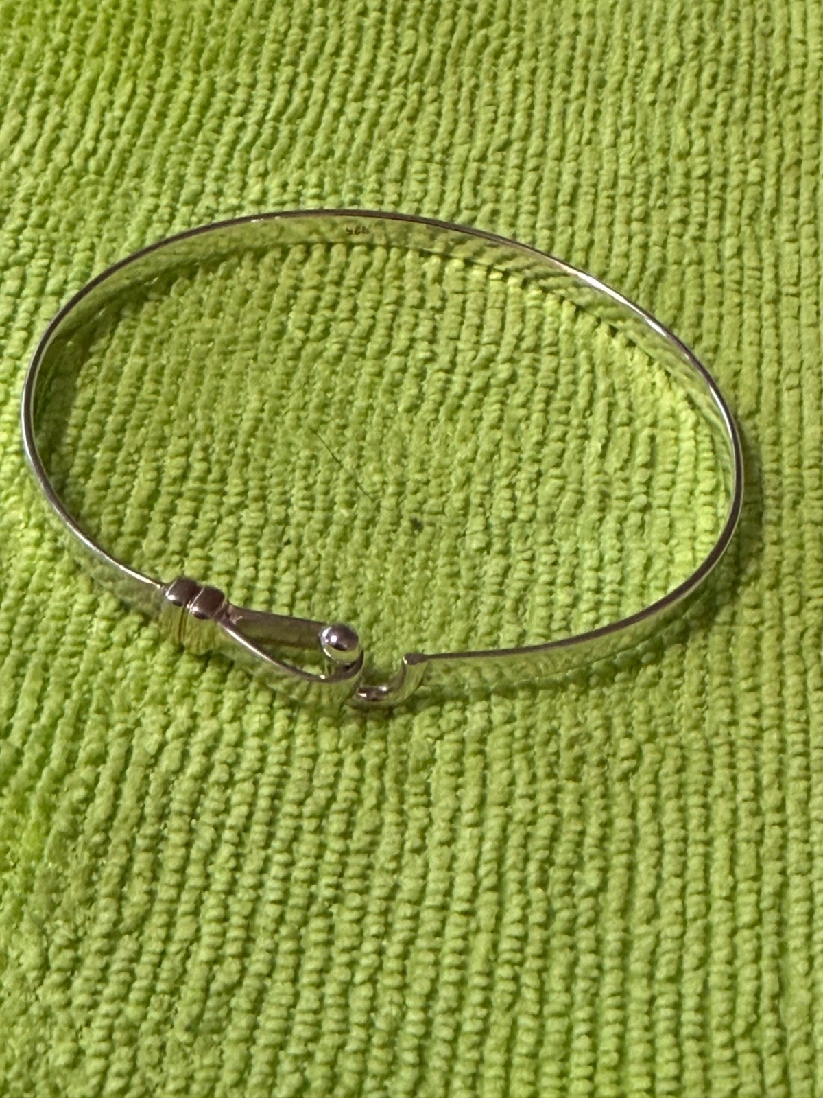 925 Sterling Silver Hook and Eye Bangle Bracelet Cape Cod Style Loop Cuff 9g