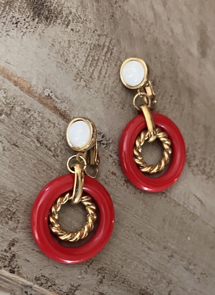Vintage Red Gold White Double Circle Hoop 2” Drop Resin Stone Clip On Earrings
