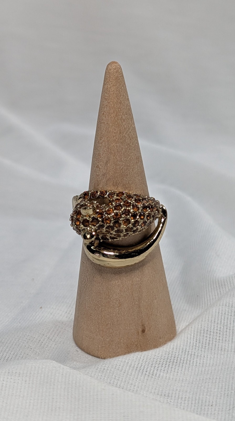 Vintage Pavé Set Amber Rhinestone “Squirrel” Ring Animal Size 8.5 Gold Tone