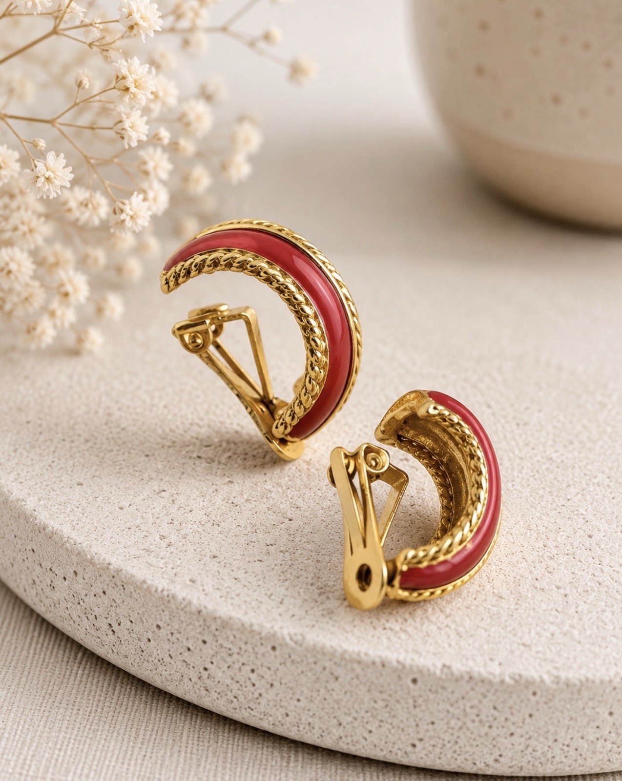 Vintage Gold Tone Pink Enamel Clip On Earrings Filigree Rope Trim Statement 1″