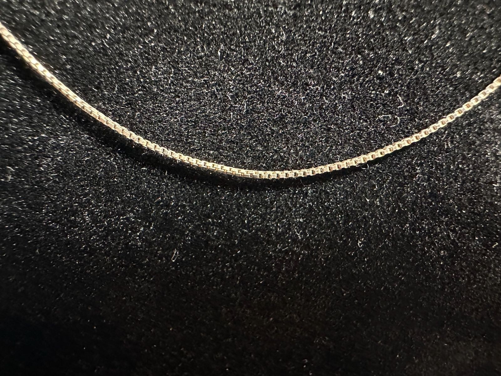 1.29g Vintage Sterling Silver 925 Box Chain Necklace 21 in M
