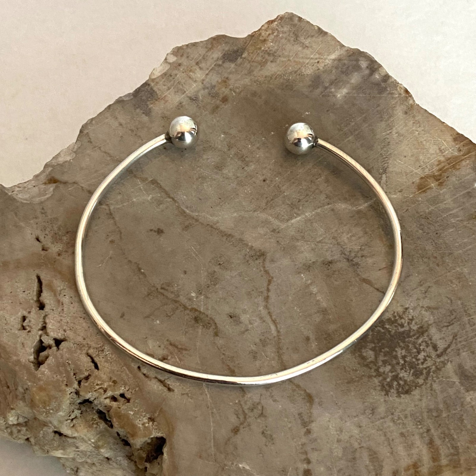 Vintage Sterling Silver 925 7MM Bead Ball Oval Cuff Bracelet Sz 7″