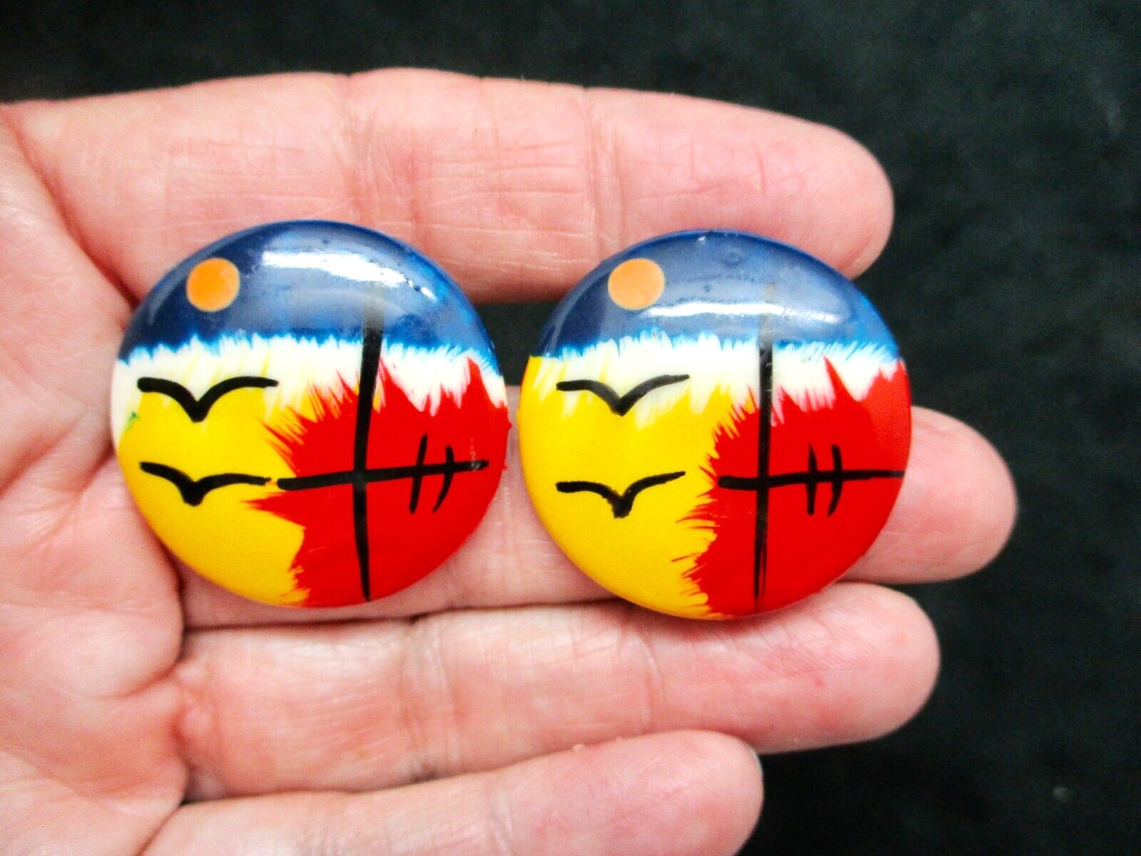 Vintage-1980’s Lucite Seagull Stylized Color Pierced Earrings Resort/Beach Wear