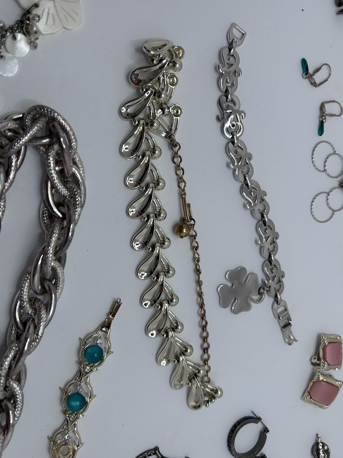 Vtg Modern Estate & Costume Jewelry Lot Mixed Materials Some Mismatch 63 Pc