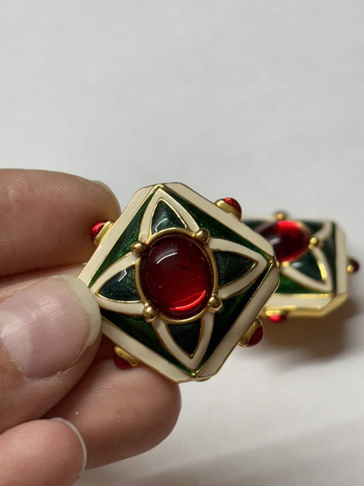 JOAN RIVERS ENAMEL GREEN RED LUCITE CAB CLIP ON EARRINGS SIGNED