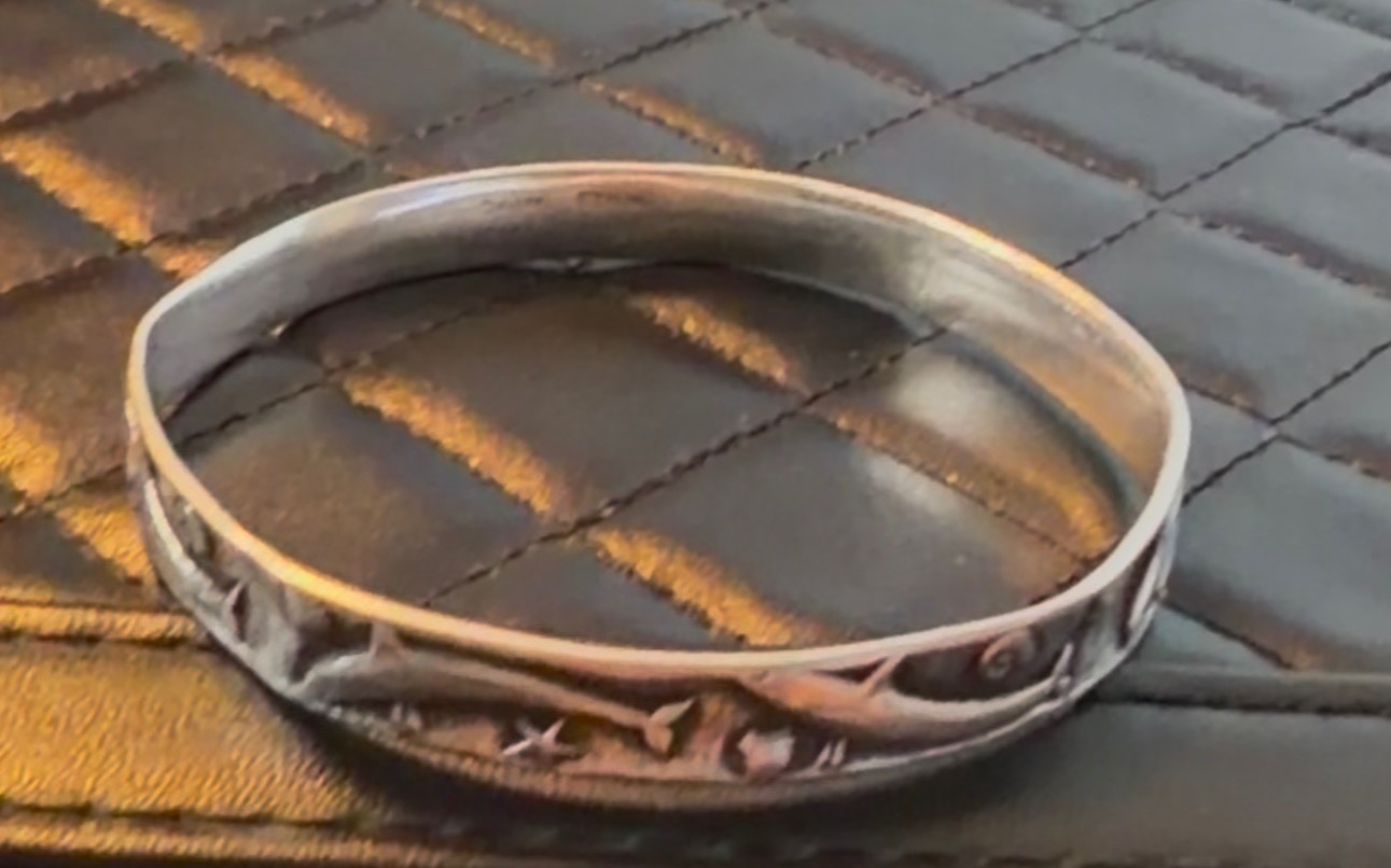 James Avery Rare Retired Dolphin Sterling Silver Bagle