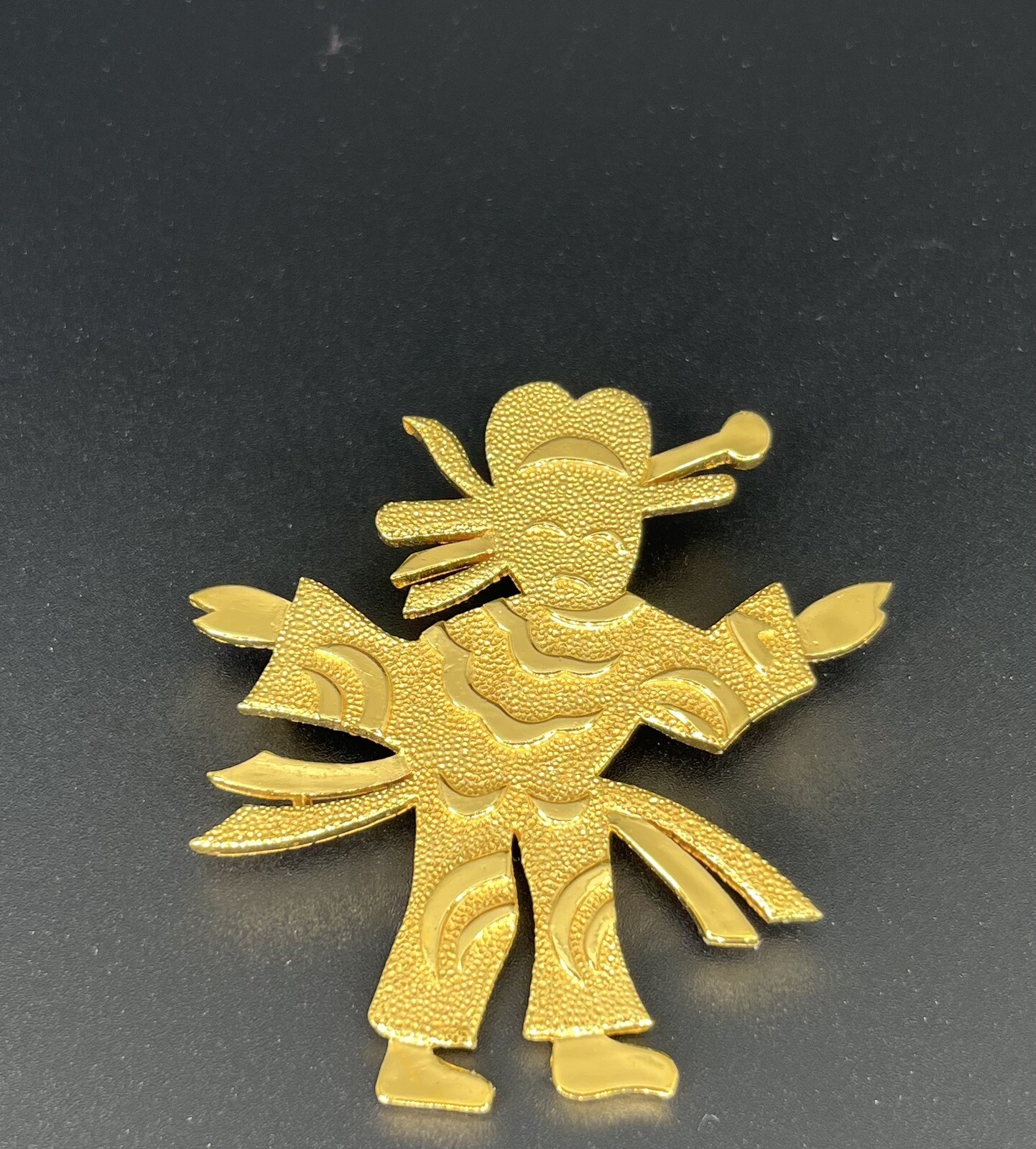 Trifari Geisha Girl Pin Brooch Figural Very Good Cond 2 1/4”