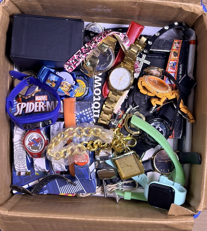 Large Vintage Junk Drawer Watch Lot 17++ Lbs