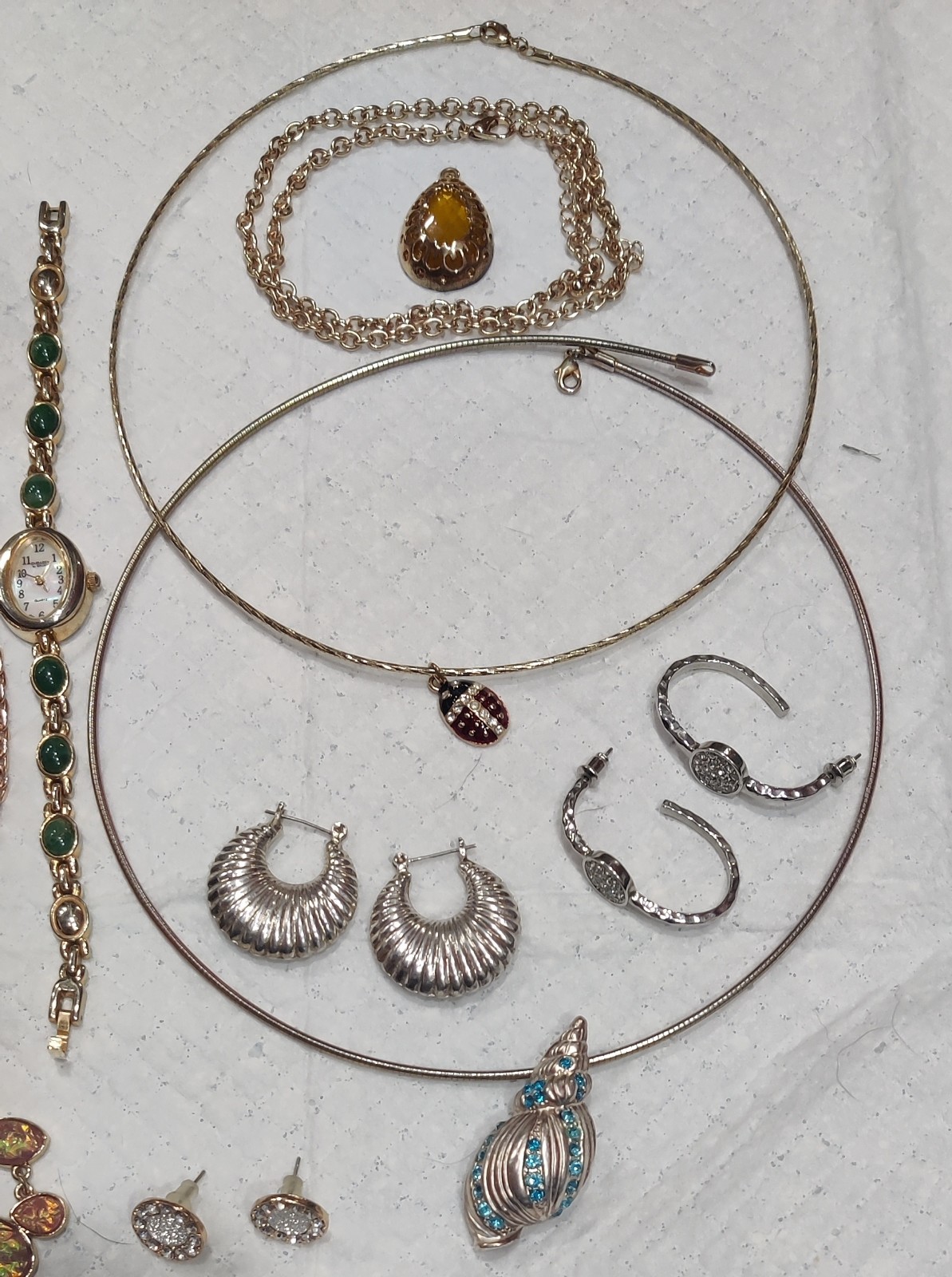 Lot Of Estate Costume Jewelry, 15 Pcs