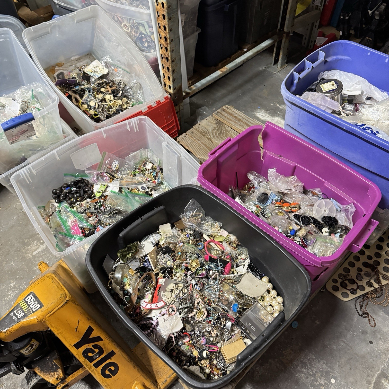 1 Pound Unsorted Tangled Jewelry Vintage Modern Wear Junk Mystery Treasure Hunt
