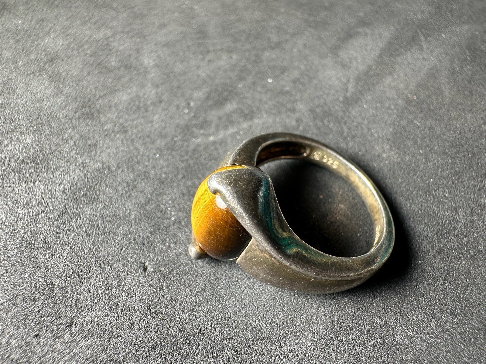 4.83g Vintage Sterling Silver 925 Ring Oval Golden Brown Statement M Size 6