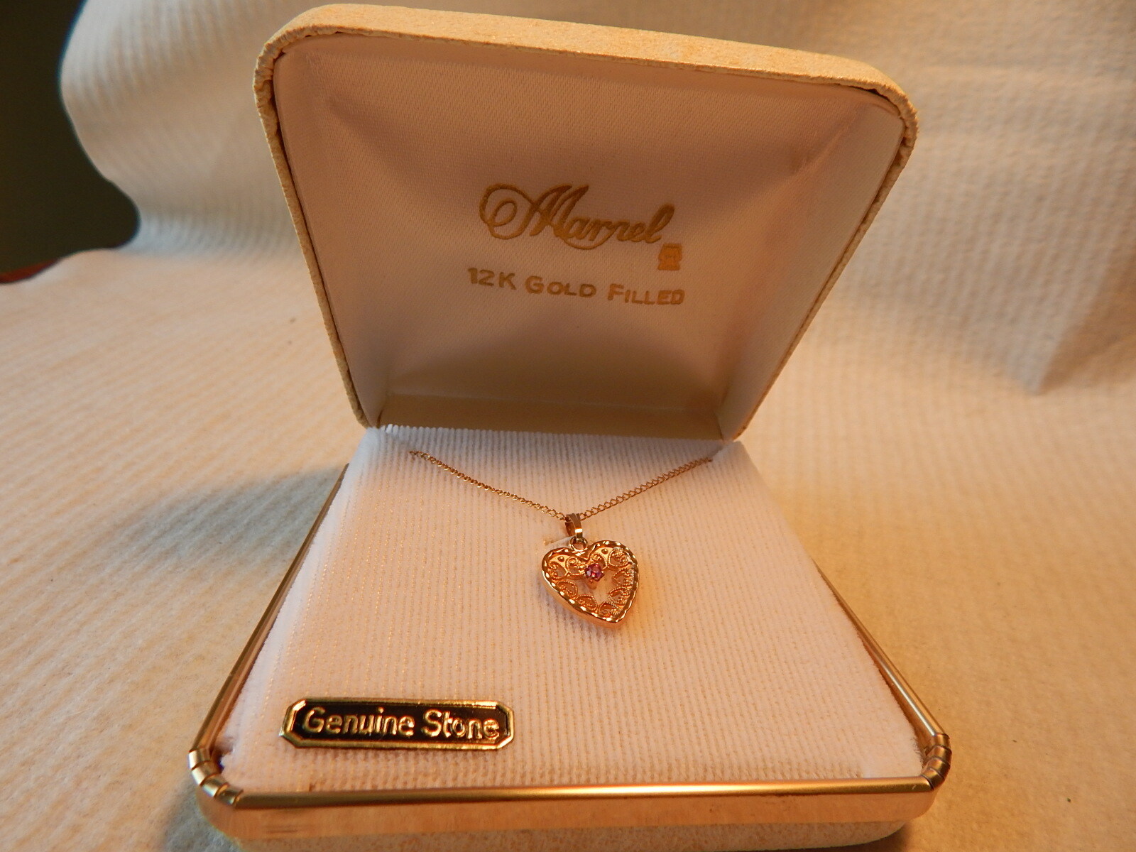 VTG 1960S MARVEL MARNEL 1/20 12K GF HEART W / CHAIN W/ BOX NECKLACE UNUSED STONE
