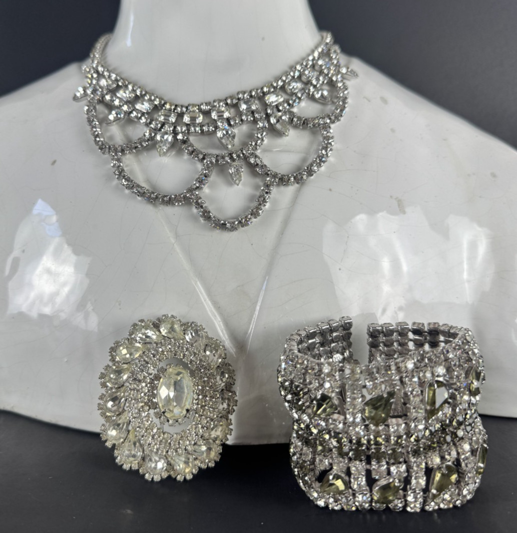 3 Piece VTG Clear White Rhinestone Wedding Necklace Bracelet Pin Costume Jewelry