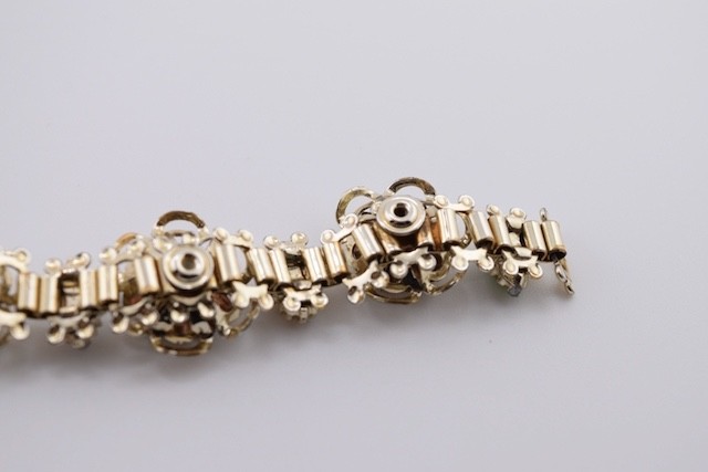 Vintage 3D Enamel Flower Rhinestone Panel Bracelet Bookchain