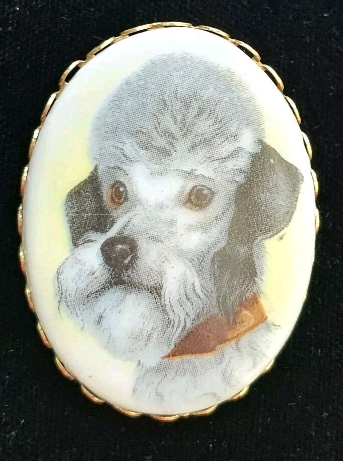 Vtg Porcelain Cameo Brooch Schnauzer Dog Pin 1.5″ Oval Goldtone Grey Dark Grey