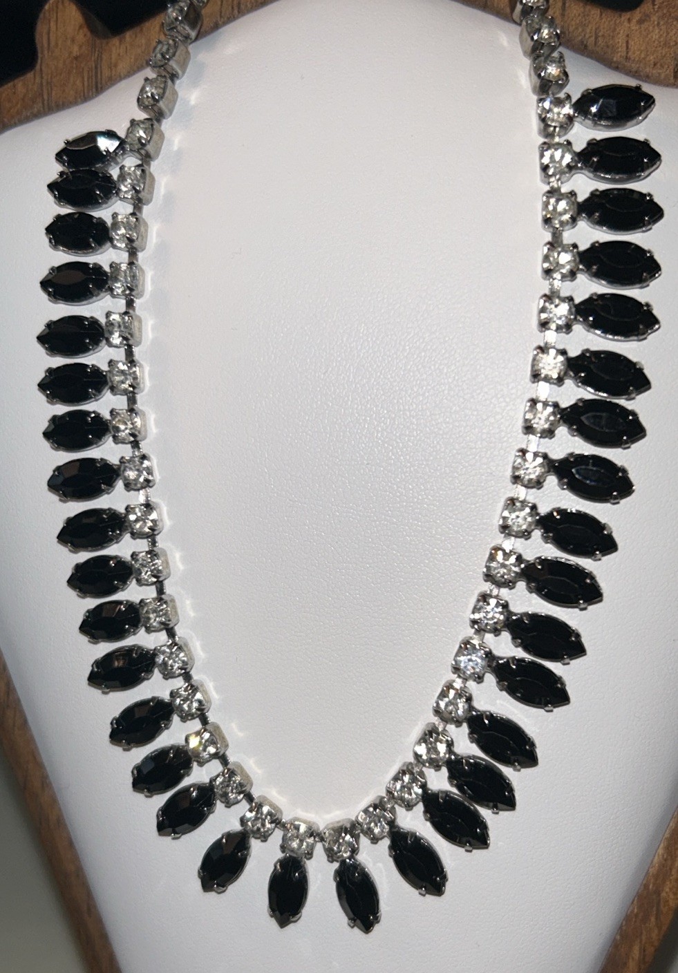 Joseph Warner Signed Black Glass Rhinestone Bib Necklace Vintage Mid Century 15”