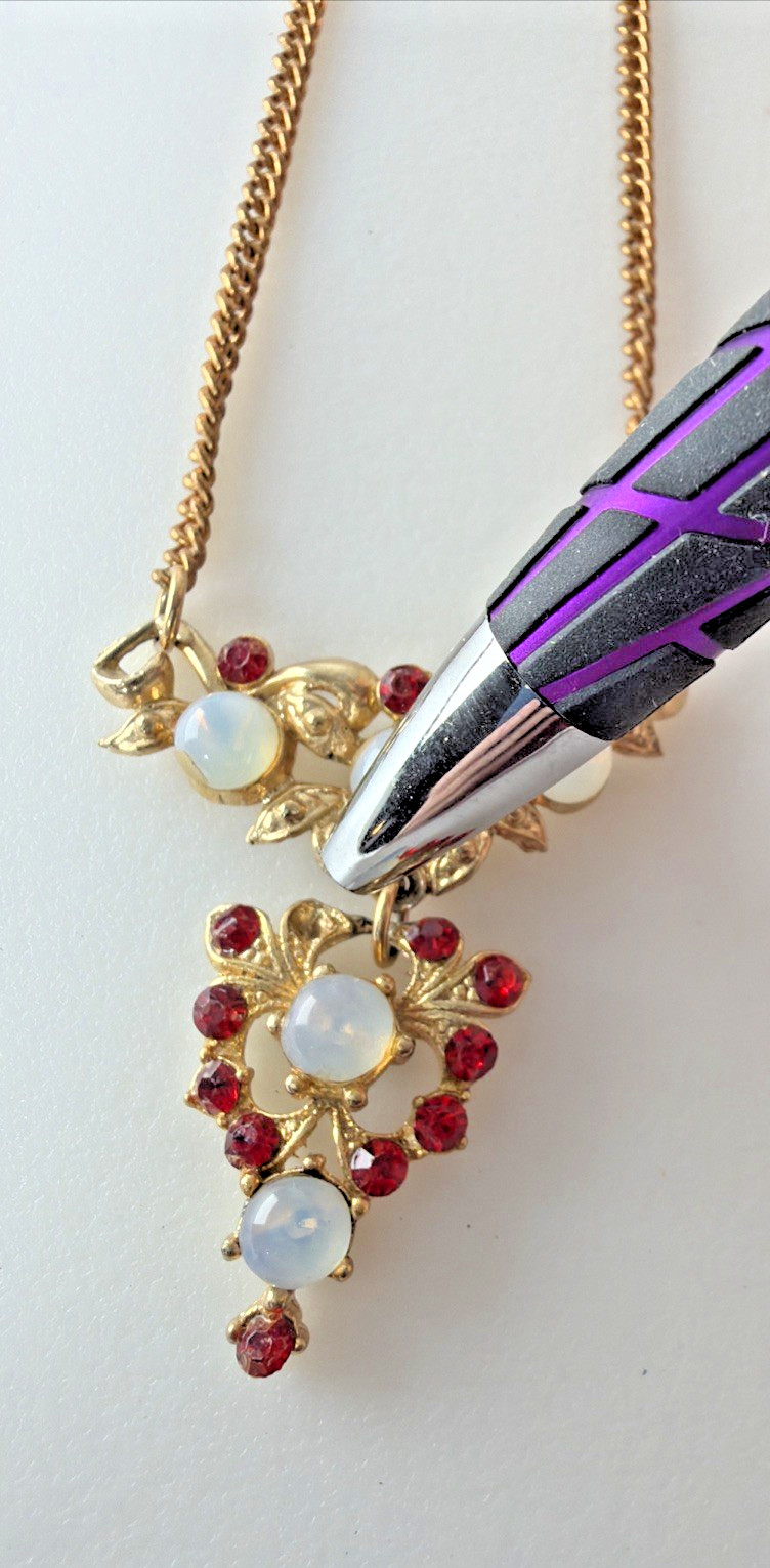 Vtg Gold Tone Lavalier Necklace & Earring Set Opaline Cabochons Red Rhinestones