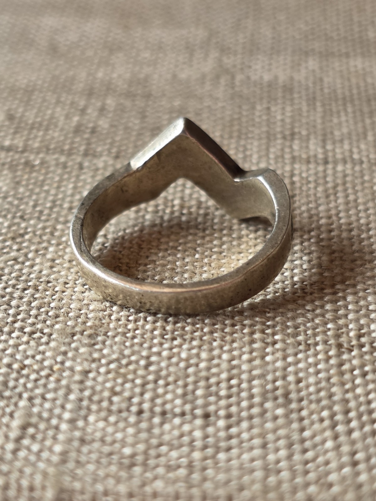 VINTAGE 925 STERLING SILVER CRUSHED TURQUOISE BAND RING SIZE 5.75