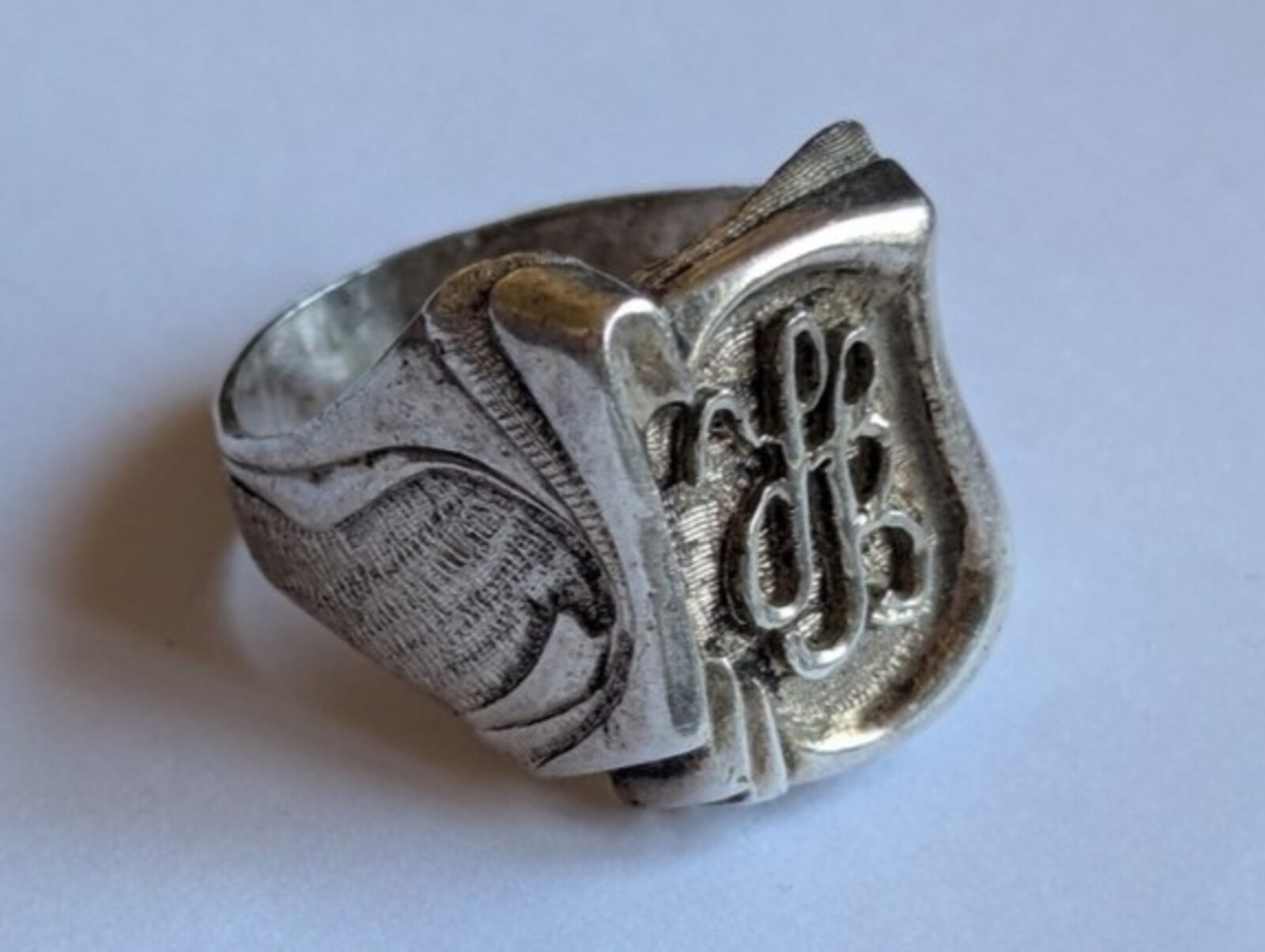 Vintage men’s signet ring sterling silver 925 Size 11 wt. 8.6 g. Monogram