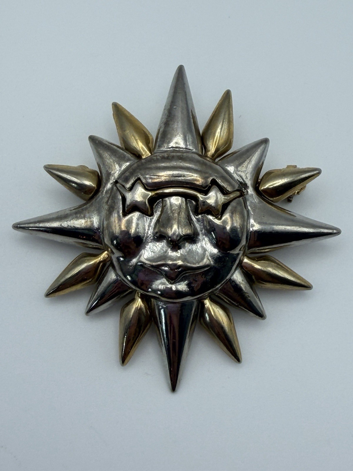 Star Sunburst Metal Brooch