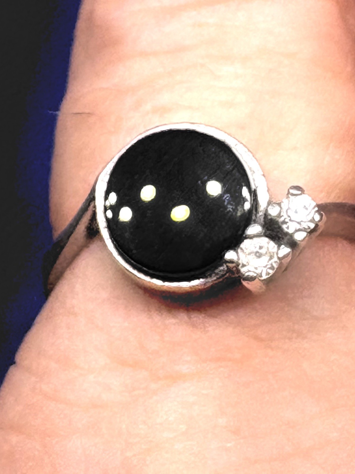 A08 Vintage 925 Sterling Silver Ring Size 8 est 1950s Black Onyx & Topaz 2.95g