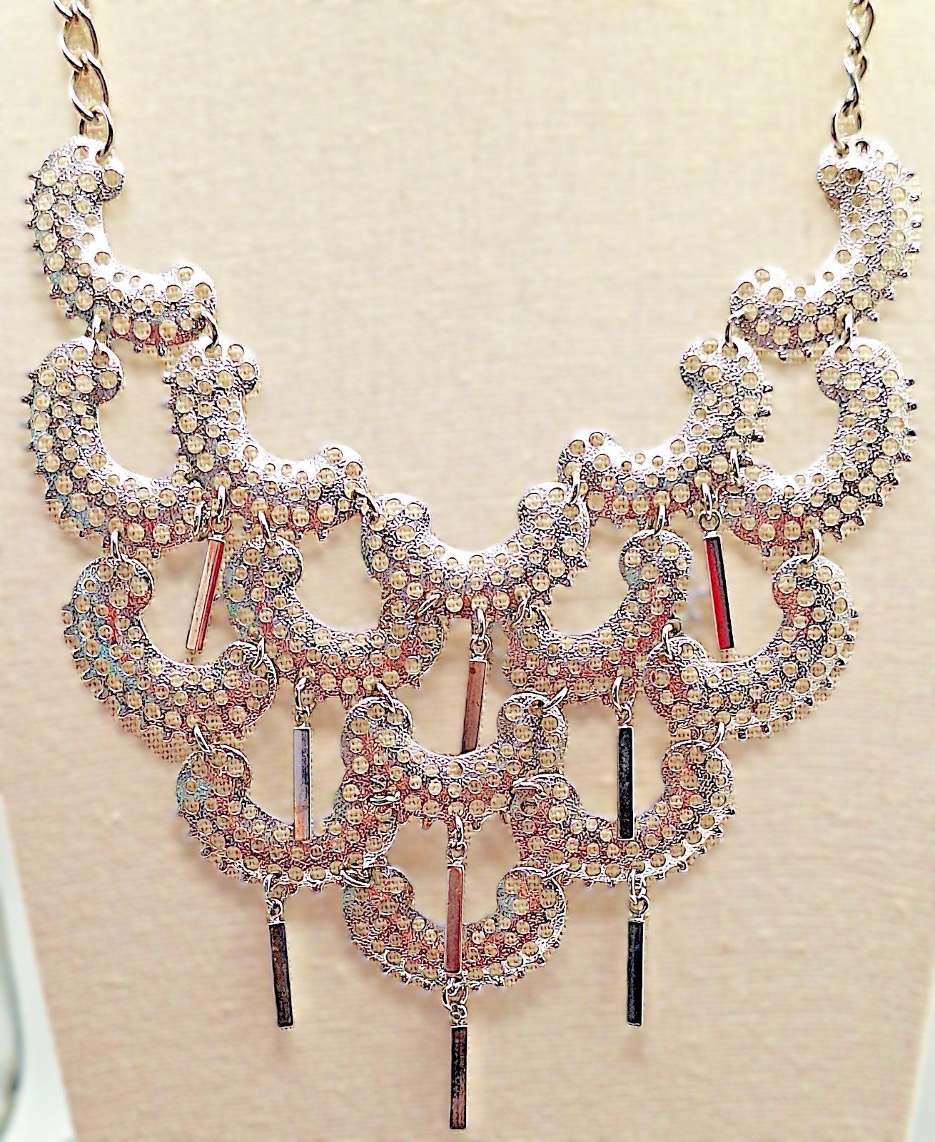 Vintage Sarah Coventry Charisma Silver-tone Bib Dangle Chandelier Necklace 1970