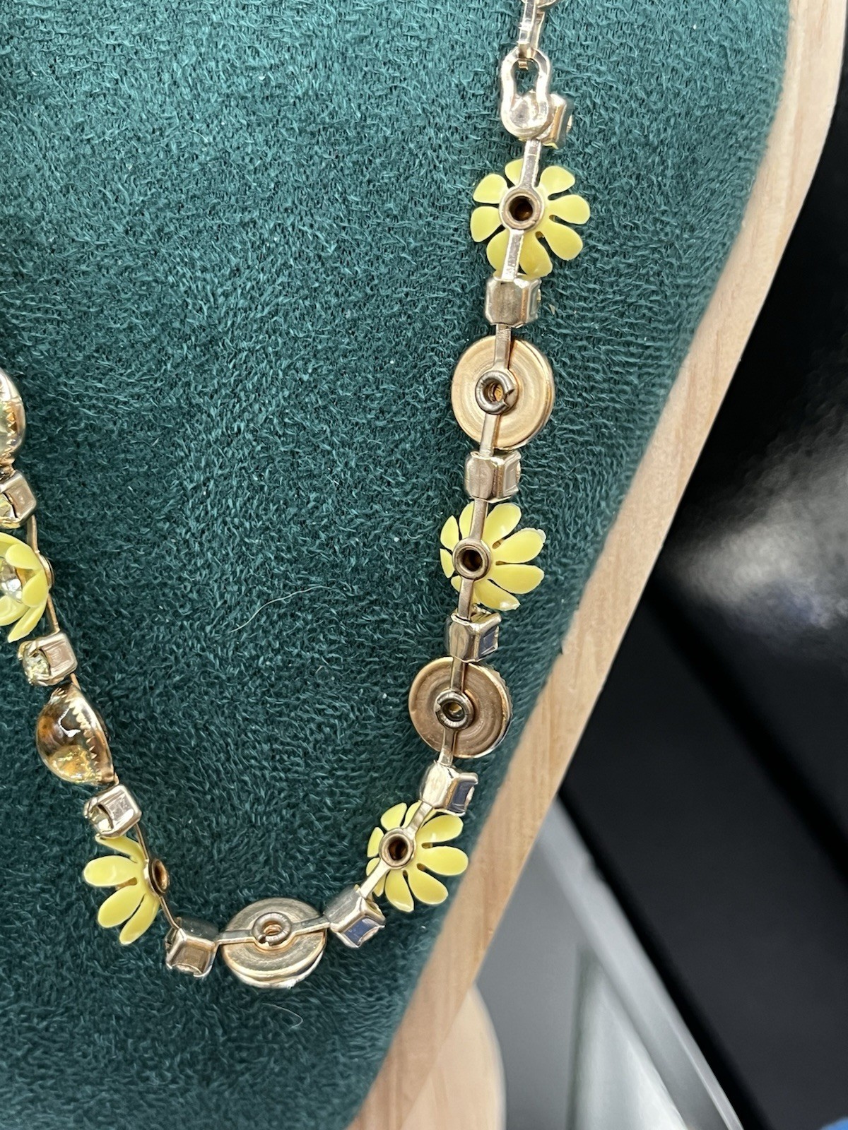 Summer Yellow Daisy Cabochon & Rhinestone MCM STYLE NECKLACE Bracelet set Choker
