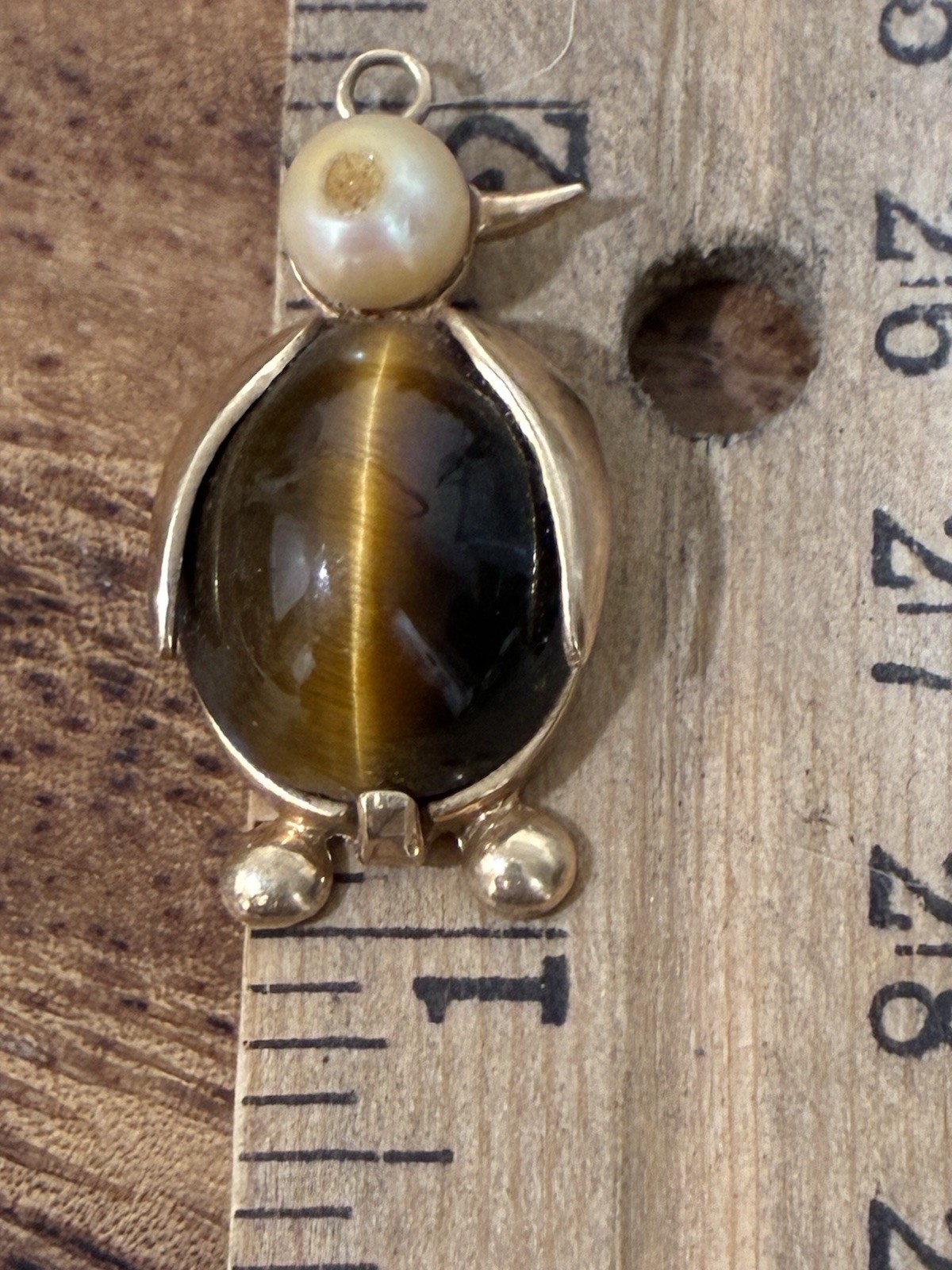 Vintage 10k Yellow Gold Penguin Tigers Eye Accent Pendant