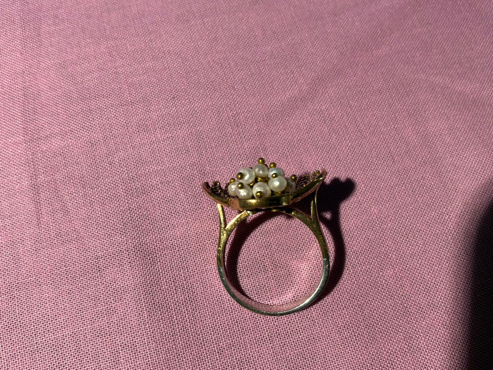 Vintage 1900’s Very Unusual Seed Pear & Amethyst Novelty Shell Clam Ring