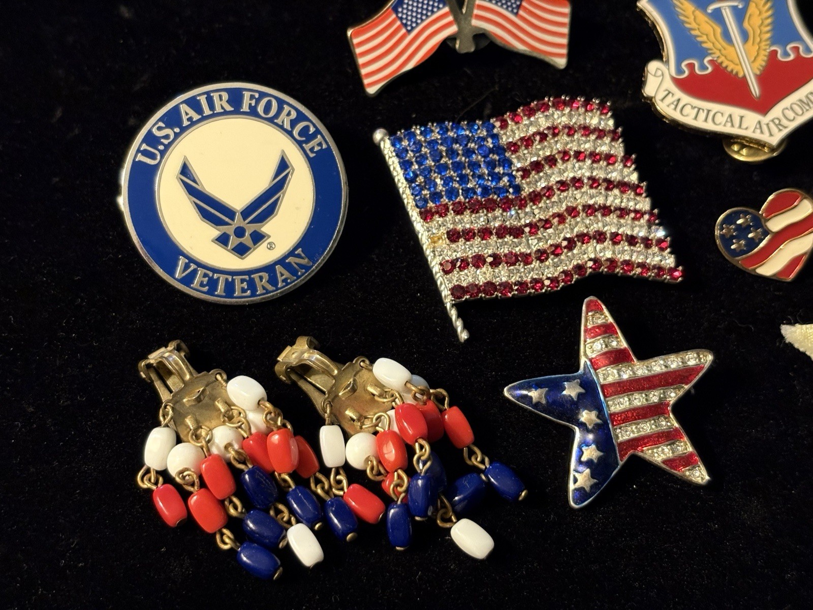 Vintage Patriotic & Military Themed Jewelry Pins Brooches Earring 9pc Estate Lot