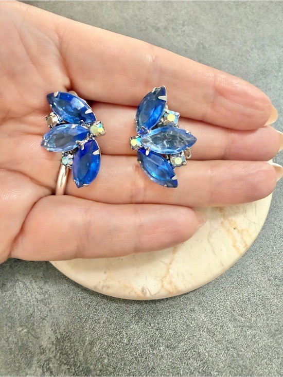 Vintage Blue Marquise Cluster Clip-On Earrings Silver Aura Borealis Climbers MCM
