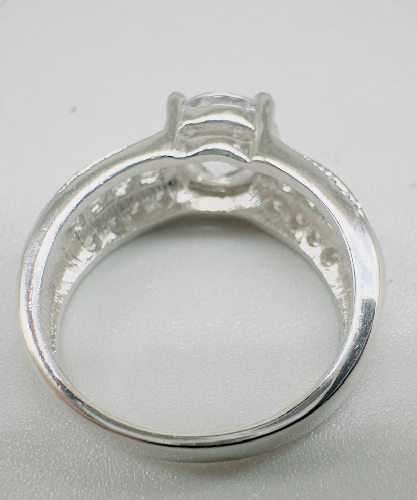 Vintage Howard M Tefft HMT Sterling Silver 925 Cubic Zirconia Ring Size 9