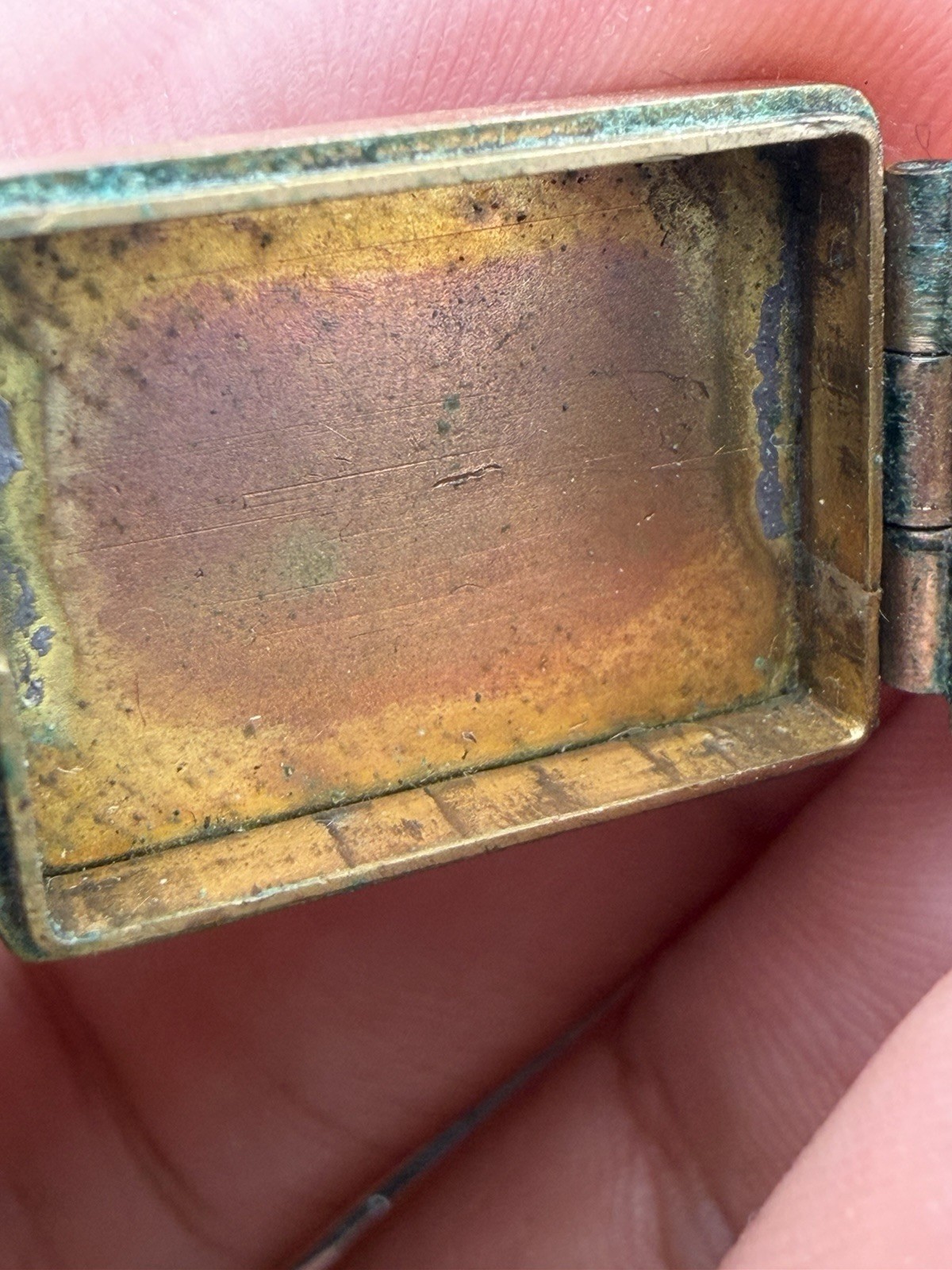 Gold Rolled Squared Victorian Flower Locket