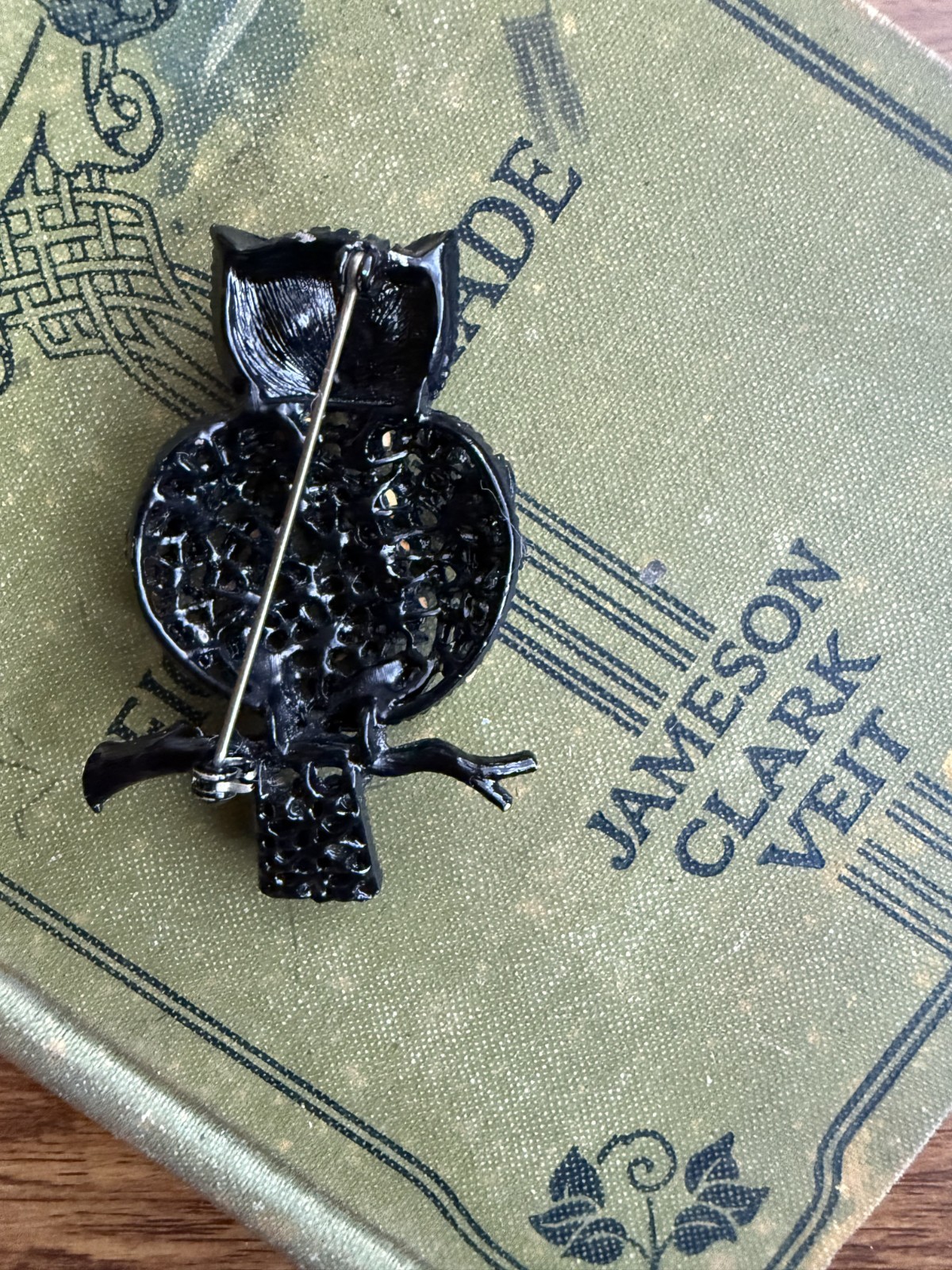 Vintage Owl Figural Black Rhinestone Black Metal Brooch Unsigned